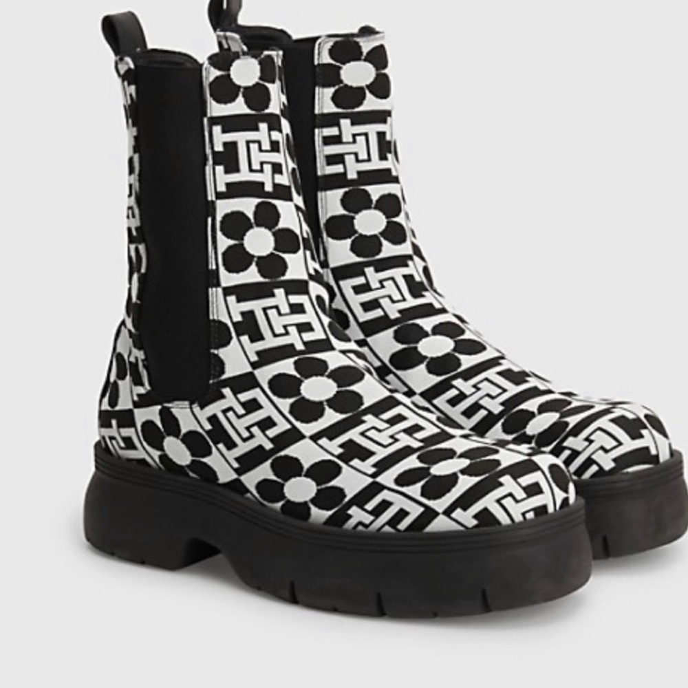 🖤🖤TOMMY HILFIGER TH X RICHARD QUINN MONOGRAM CHELSEA BOOTS